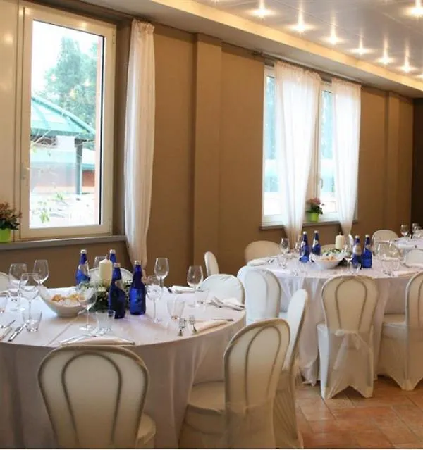 ****  Cremona Palace Hotel Costa Santʼ Abramo Itálie