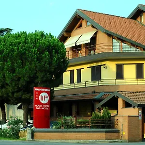 Aparthotel Malpensafiera, Bernate Ticino